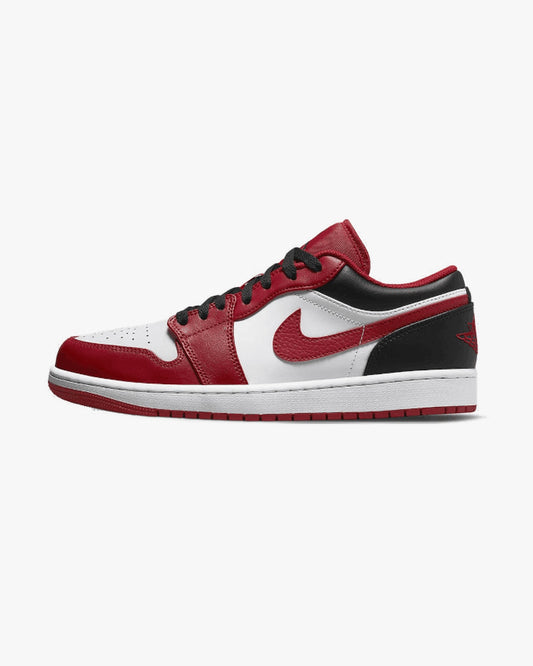 AIR JORDAN 1 LOW BULLS