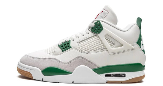 Air Jordan 4 SB Pine Green — vedere laterală completă