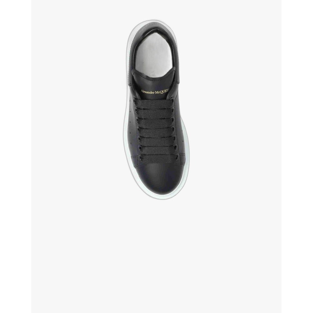 Alexander McQueen Oversized Sneaker Black/White - OneShoes (Foto 5)