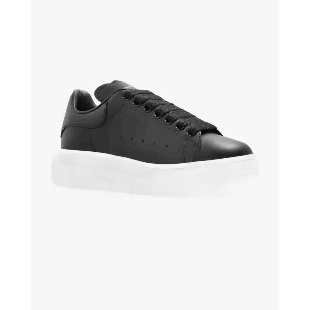 Alexander McQueen Oversized Sneaker Black/White - OneShoes (Foto 7)