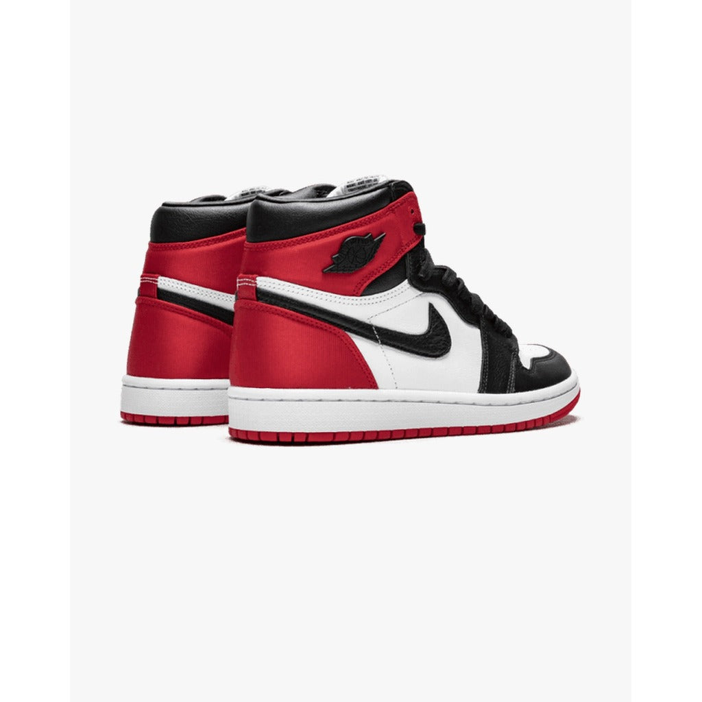 Jordan 1 Retro High Satin Black Toe - OneShoes (Foto 3)