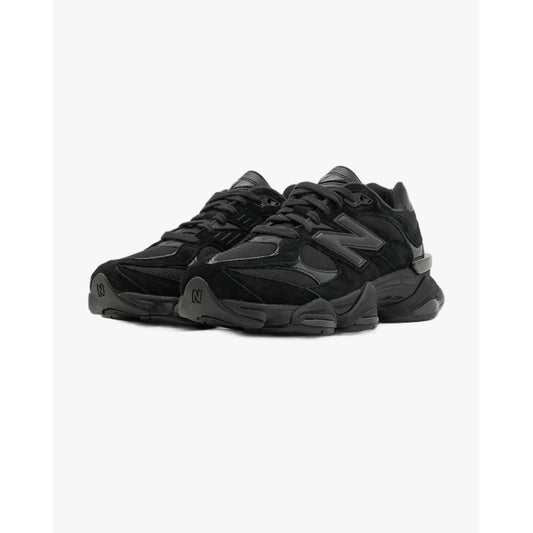 New Balance 9060 Zbo Triple Black Patent - OneShoes (Foto 2)