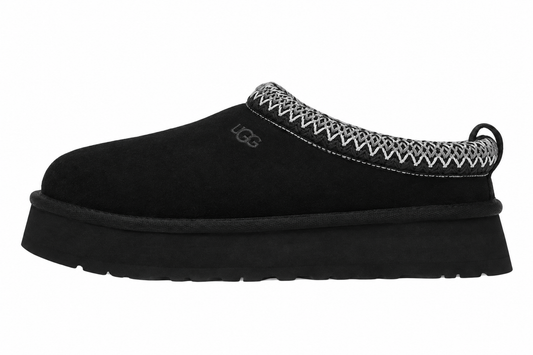 UGG Tazz Slipper Black — vedere laterală, fundal alb
